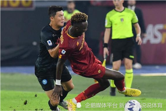  那不勒斯战术调整收奇效  