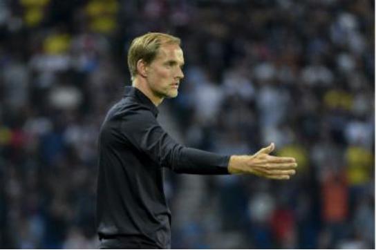  南特队长红牌罚下导致球队溃败  